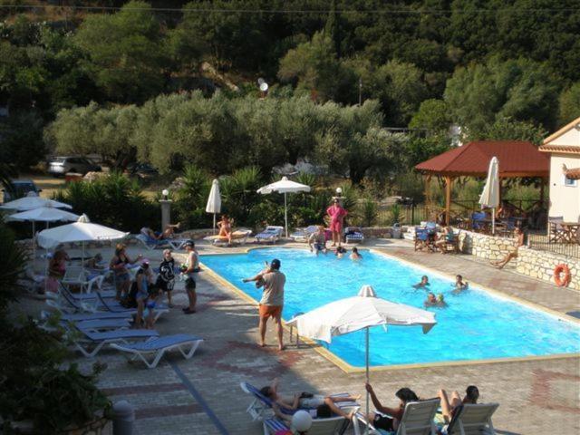 Hotel Nostos Frikes ภายนอก รูปภาพ