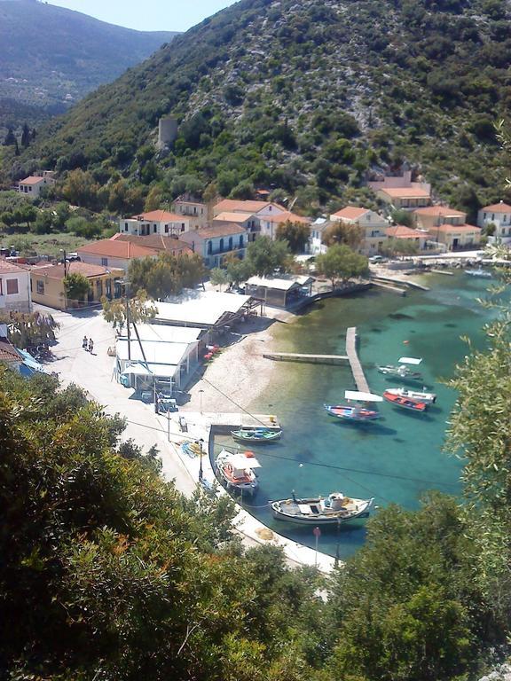 Hotel Nostos Frikes ภายนอก รูปภาพ