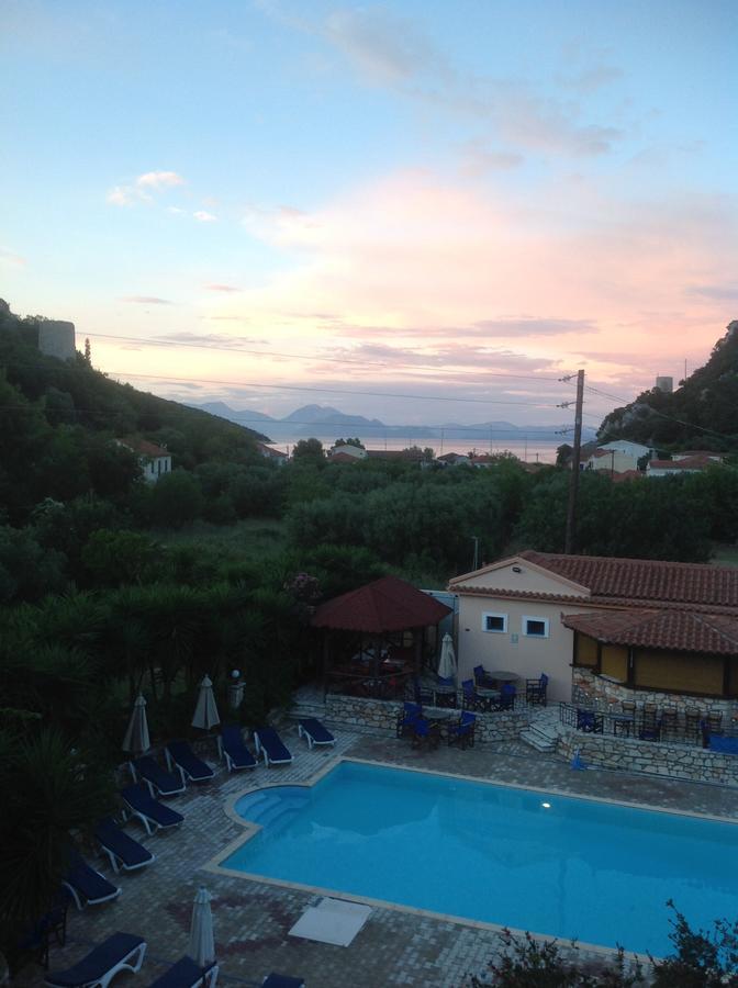 Hotel Nostos Frikes ภายนอก รูปภาพ